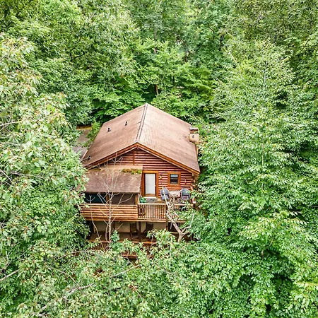 Hawkeye Lodge